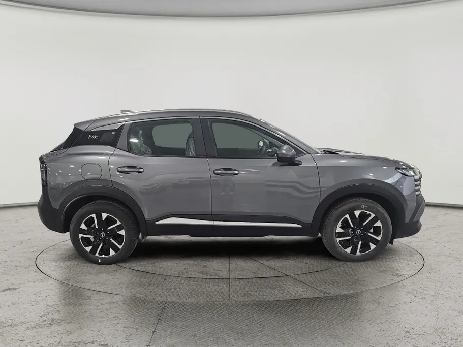 2025 Nissan Kicks SV+ 