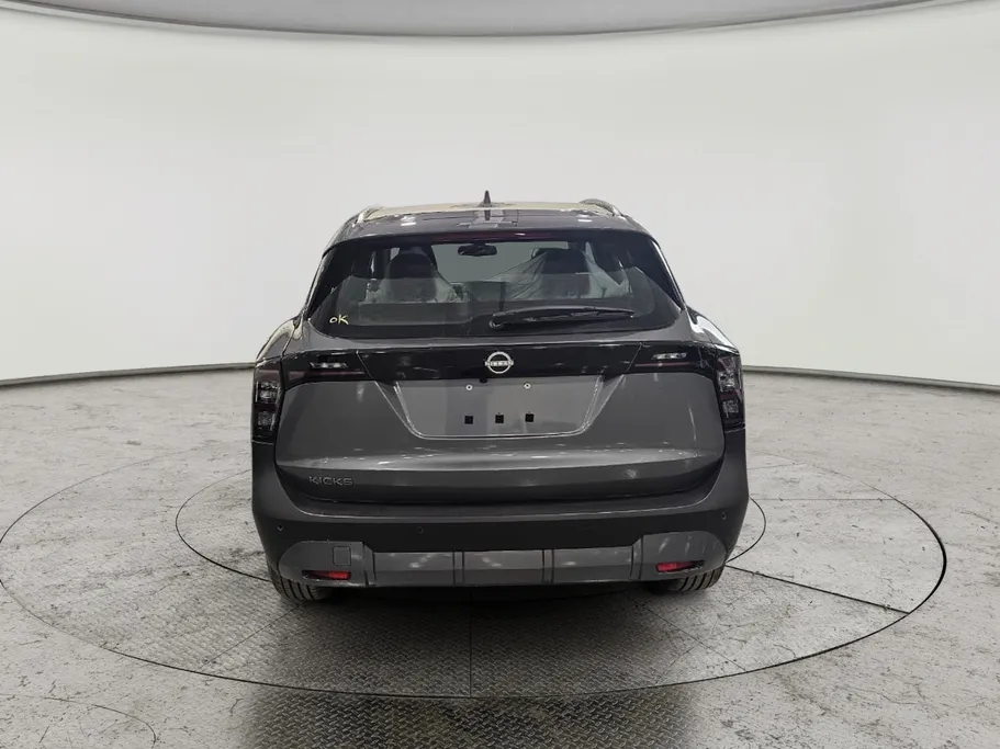 2025 Nissan Kicks SV+ 