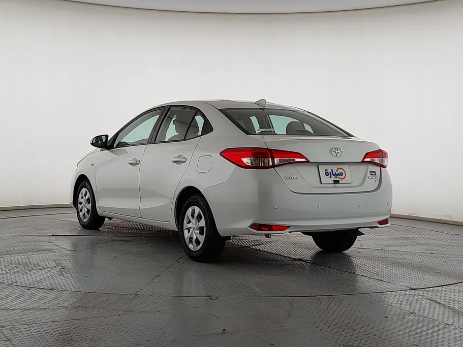 تويوتا يارس Y 2021 