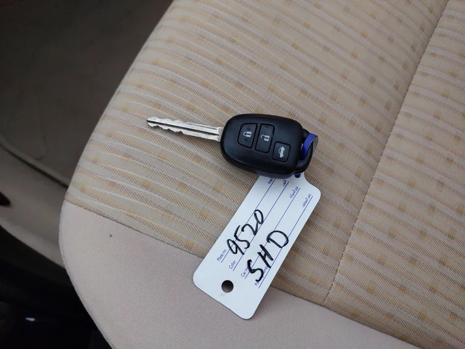 تويوتا يارس Y 2021 