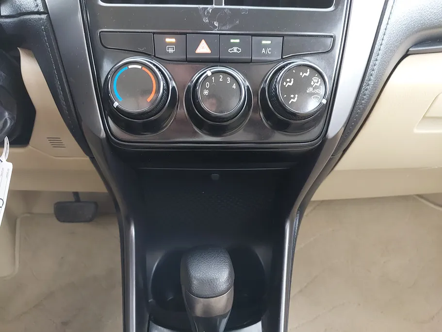 تويوتا يارس Y 2021 