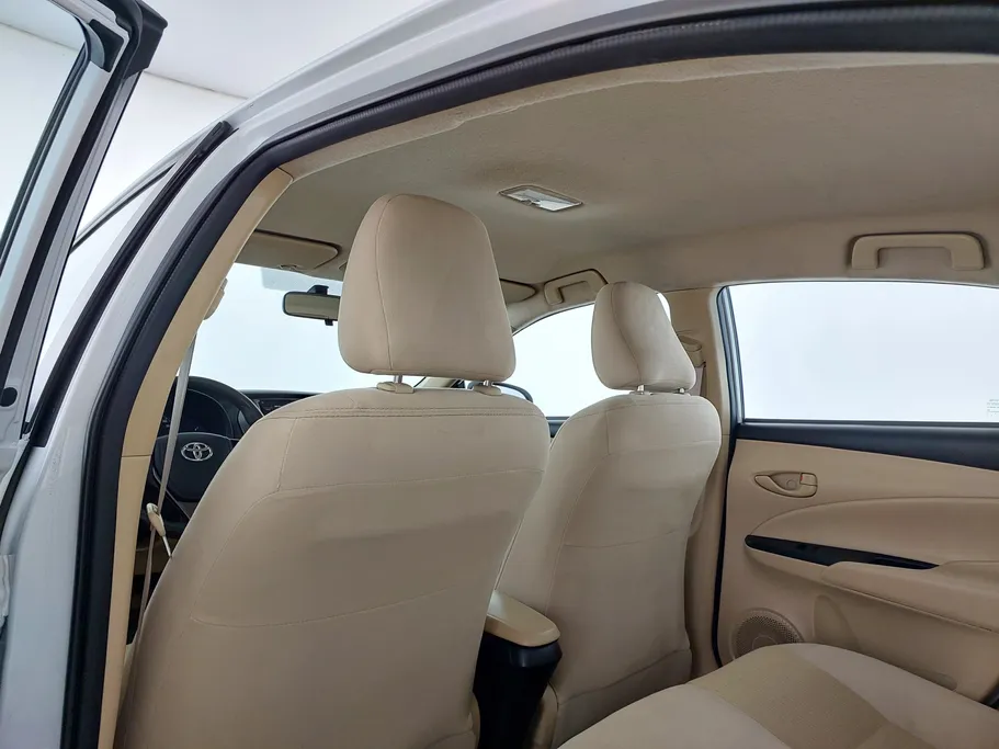 تويوتا يارس Y 2021 