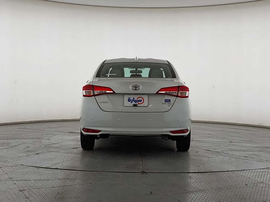 تويوتا يارس Y 2021 