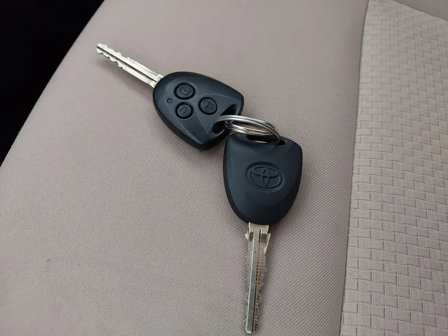 تويوتا يارس Y 2023 