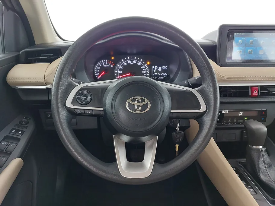 تويوتا يارس Y 2023 