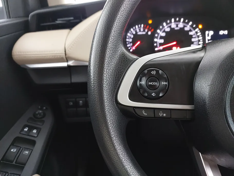 تويوتا يارس Y 2023 