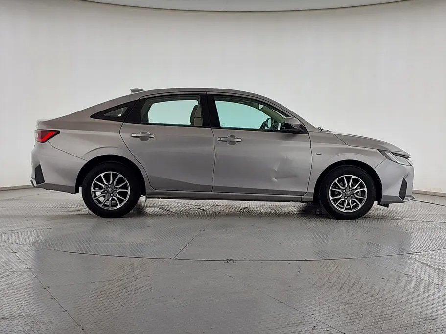 تويوتا يارس Y 2023 