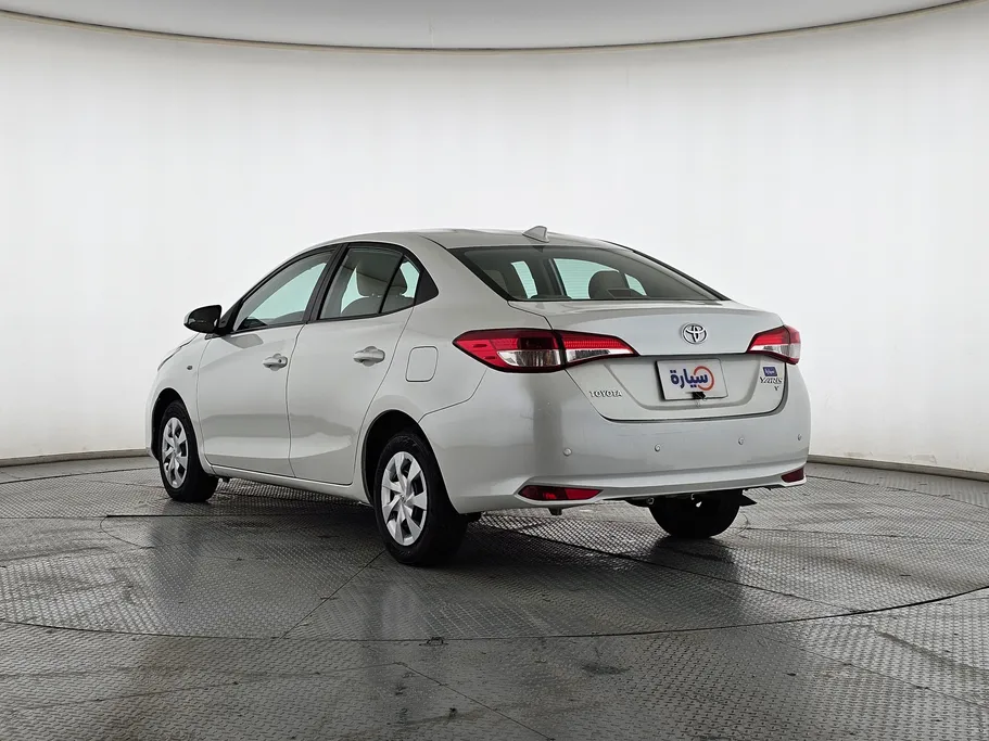 2021 Toyota Yaris  Y 