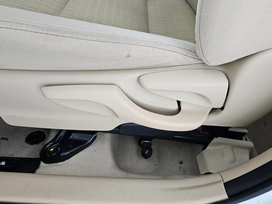 2021 Toyota Yaris  Y 