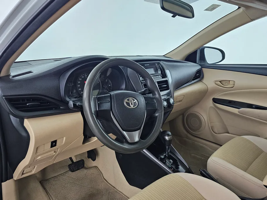 2021 Toyota Yaris  Y 