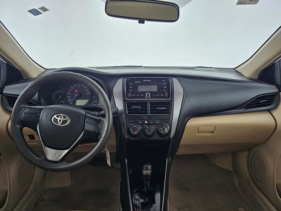 2021 Toyota Yaris  Y 