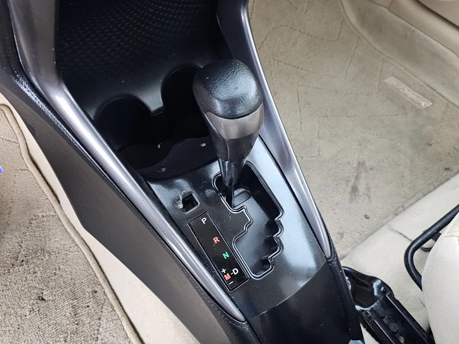 2021 Toyota Yaris  Y 