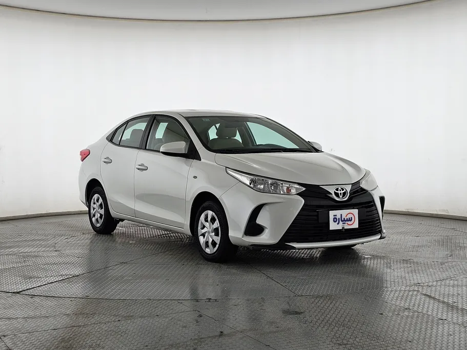 2021 Toyota Yaris  Y 