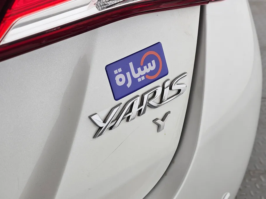 2021 Toyota Yaris  Y 