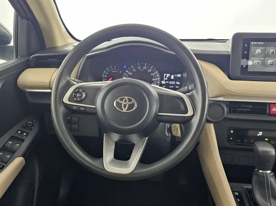 تويوتا يارس Y 2023 