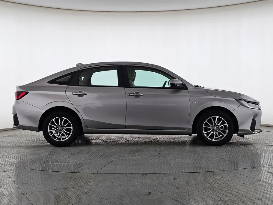 تويوتا يارس Y 2023 