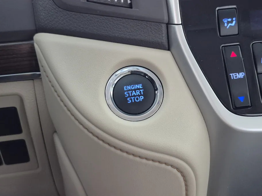 تويوتا لاندكروزر GXR 2021 