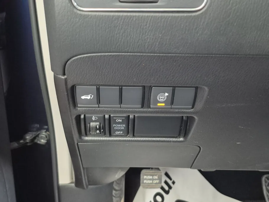 2023 Nissan Patrol Titanium 