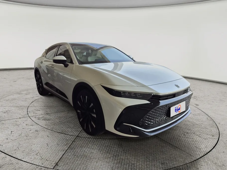 تويوتا كراون Majesta 2023 