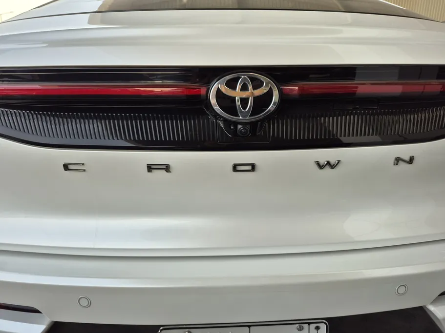 تويوتا كراون Majesta 2023 