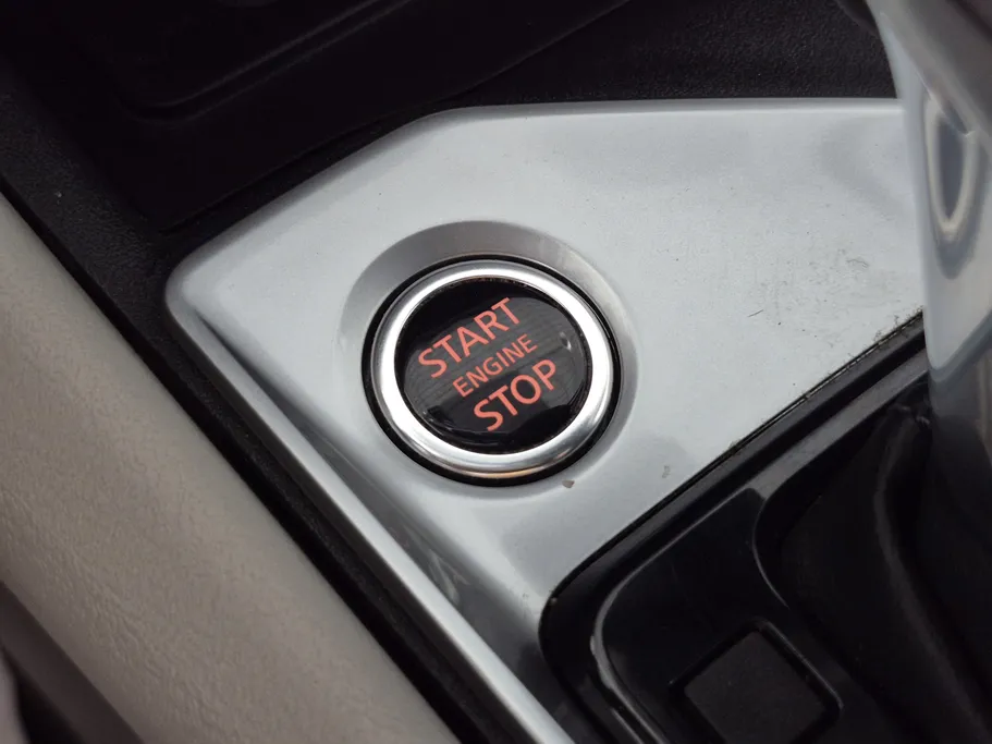 2022 Nissan Altima SV 