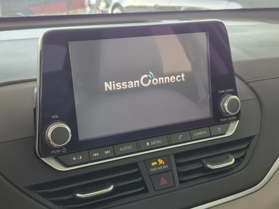 2022 Nissan Altima SV 