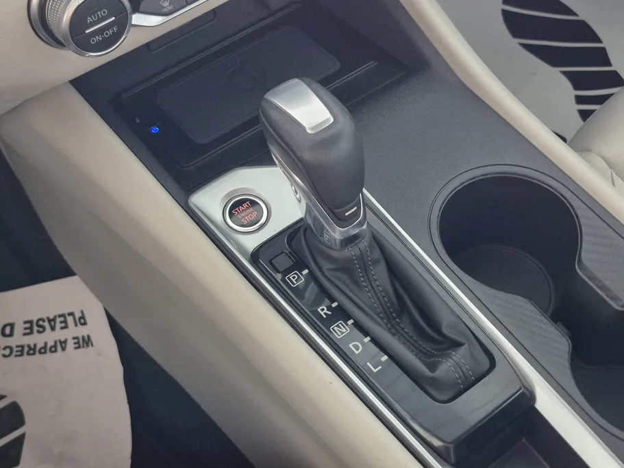 2022 Nissan Altima SV 