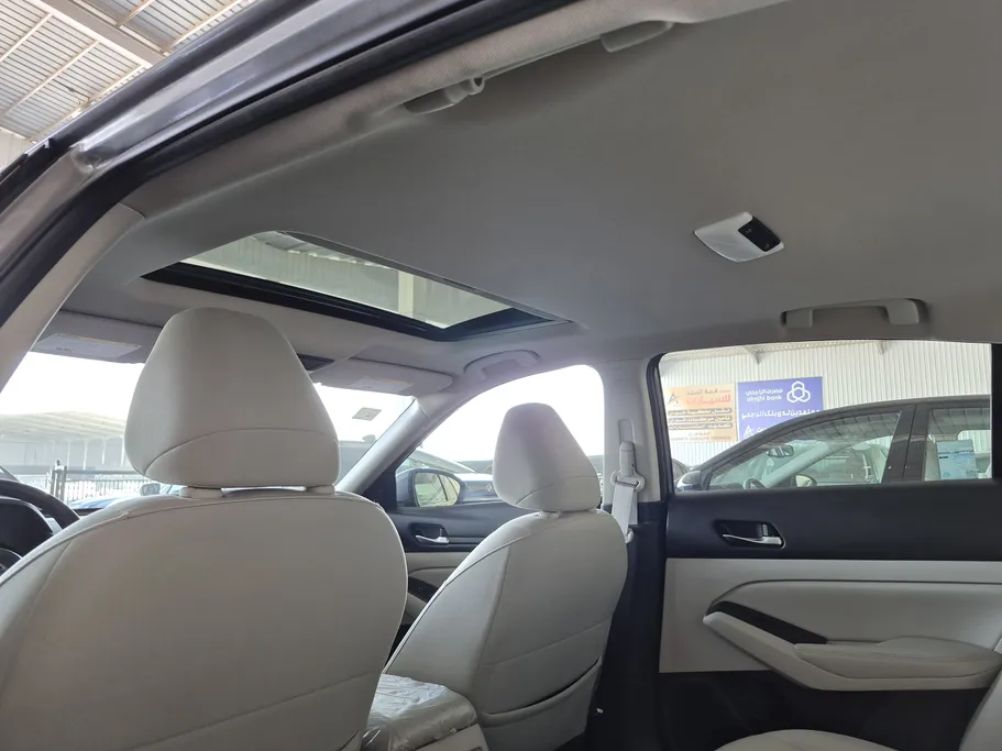 2022 Nissan Altima SV 