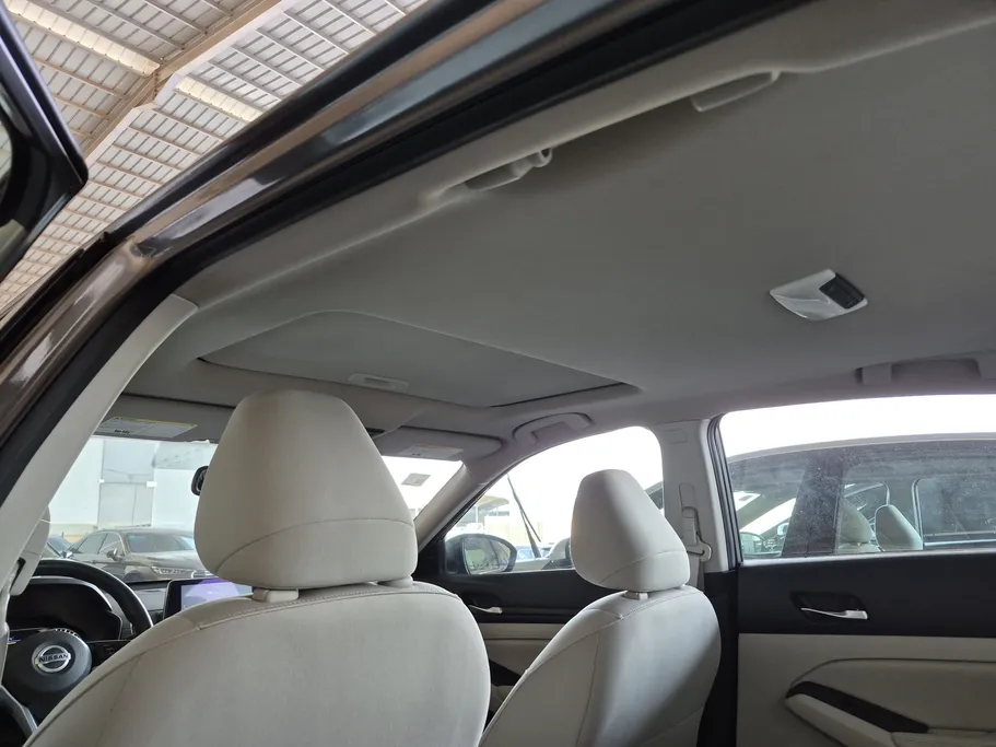 2022 Nissan Altima SV 