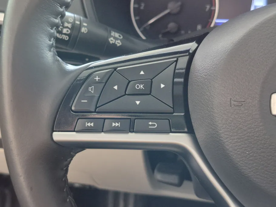 2022 Nissan Altima SV 