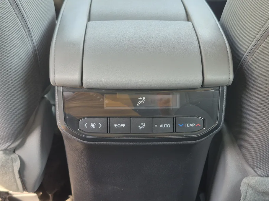 تويوتا هايلاندر GLE 2023 