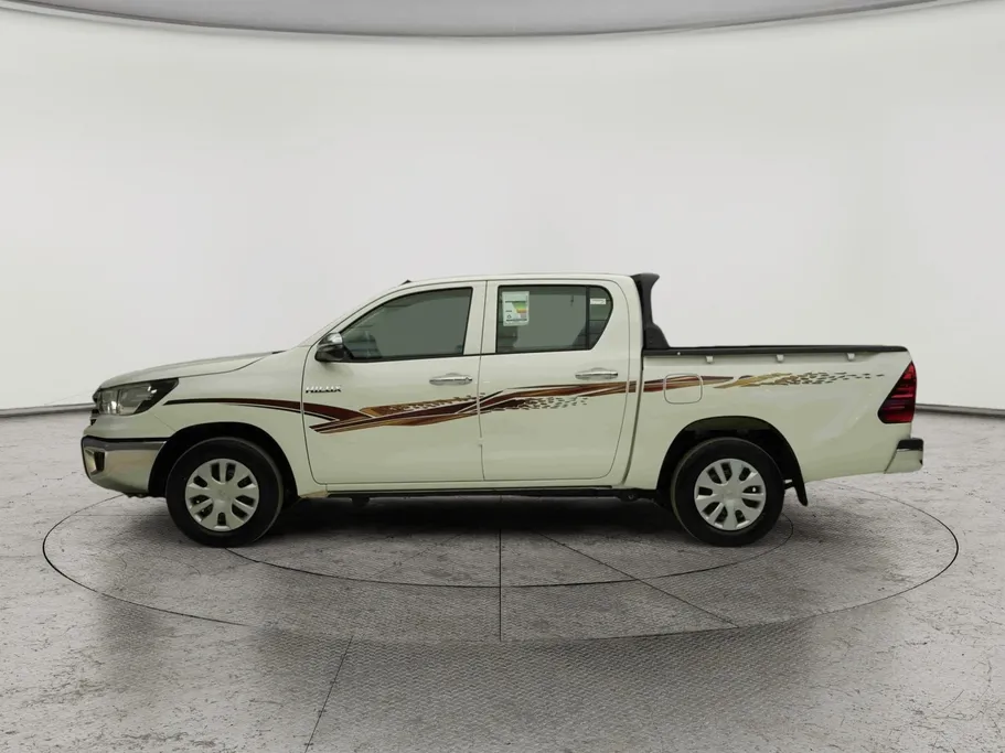 تويوتا هايلكس GLX 2026 