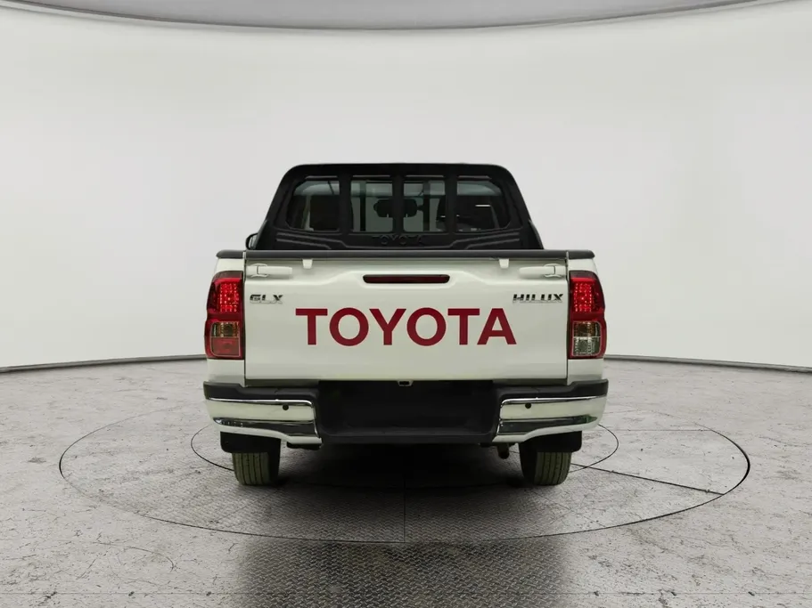 تويوتا هايلكس GLX 2026 