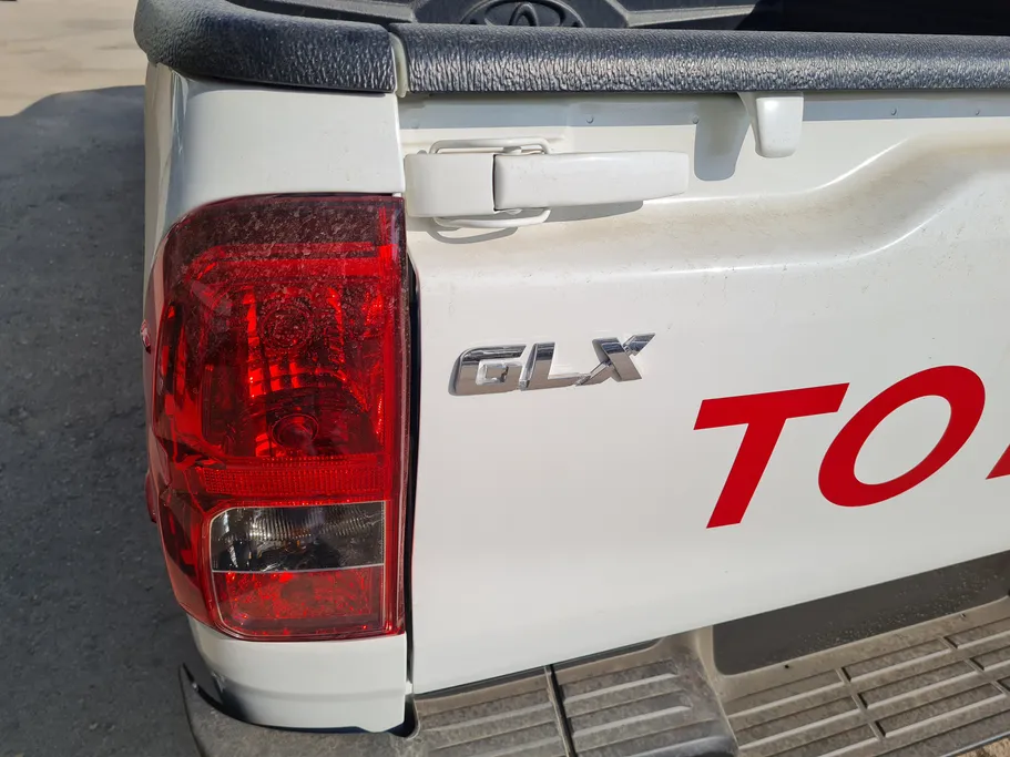 تويوتا هايلكس GLX 2026 