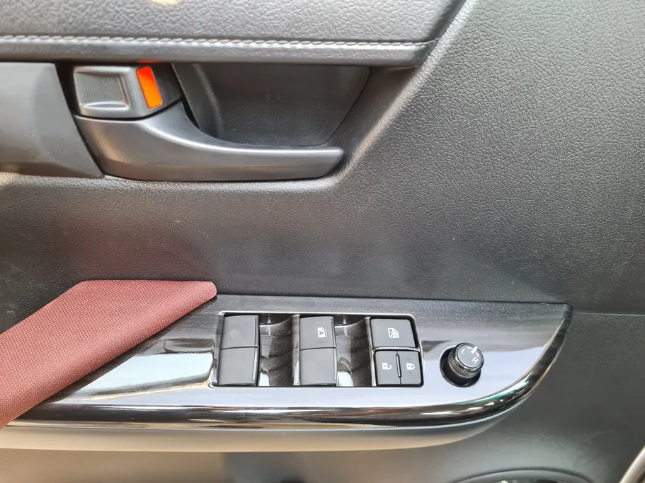 تويوتا هايلكس GLX 2026 