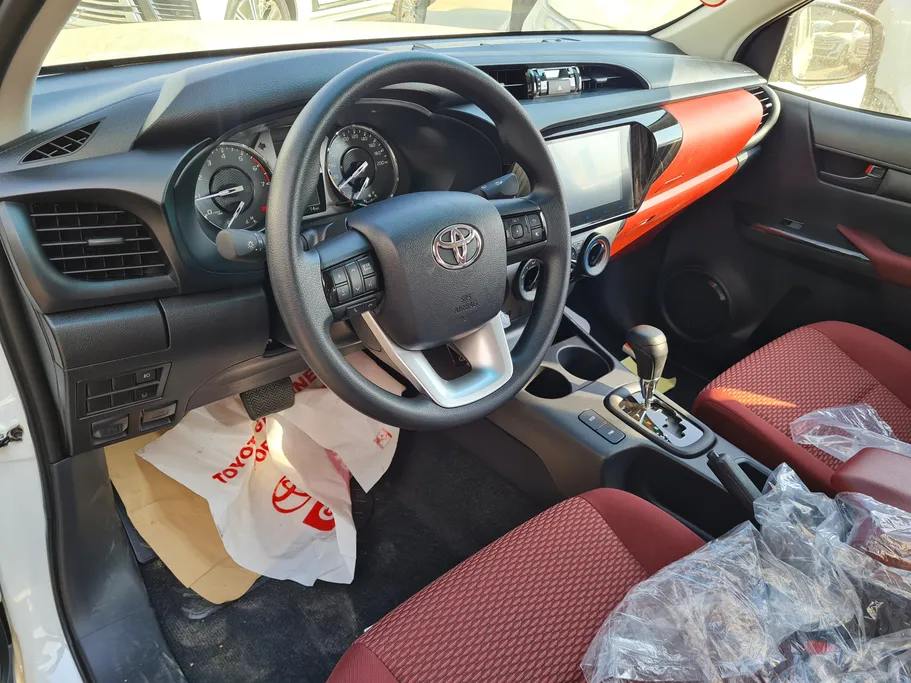 تويوتا هايلكس GLX 2026 