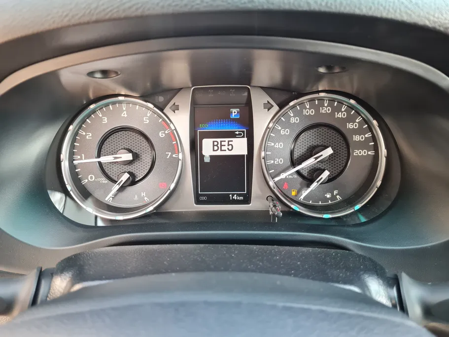 تويوتا هايلكس GLX 2026 