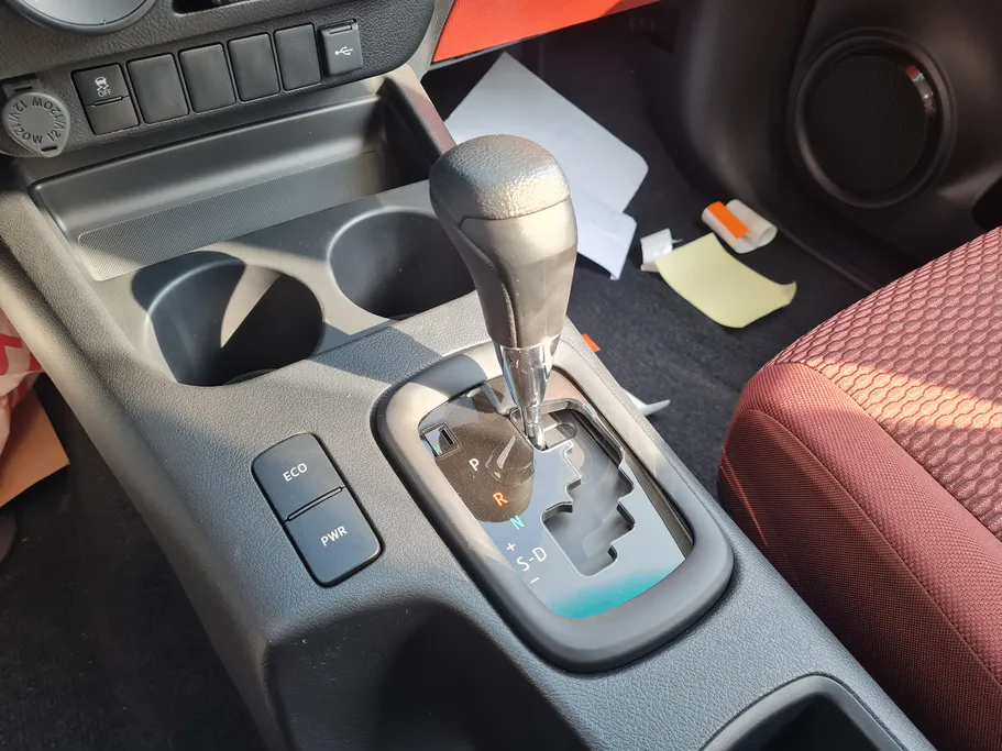 تويوتا هايلكس GLX 2026 