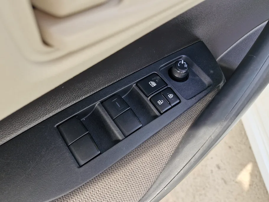 تويوتا كورولا XLI 2023 