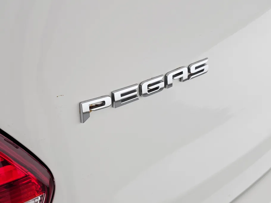 2022 Kia Pegas LX 
