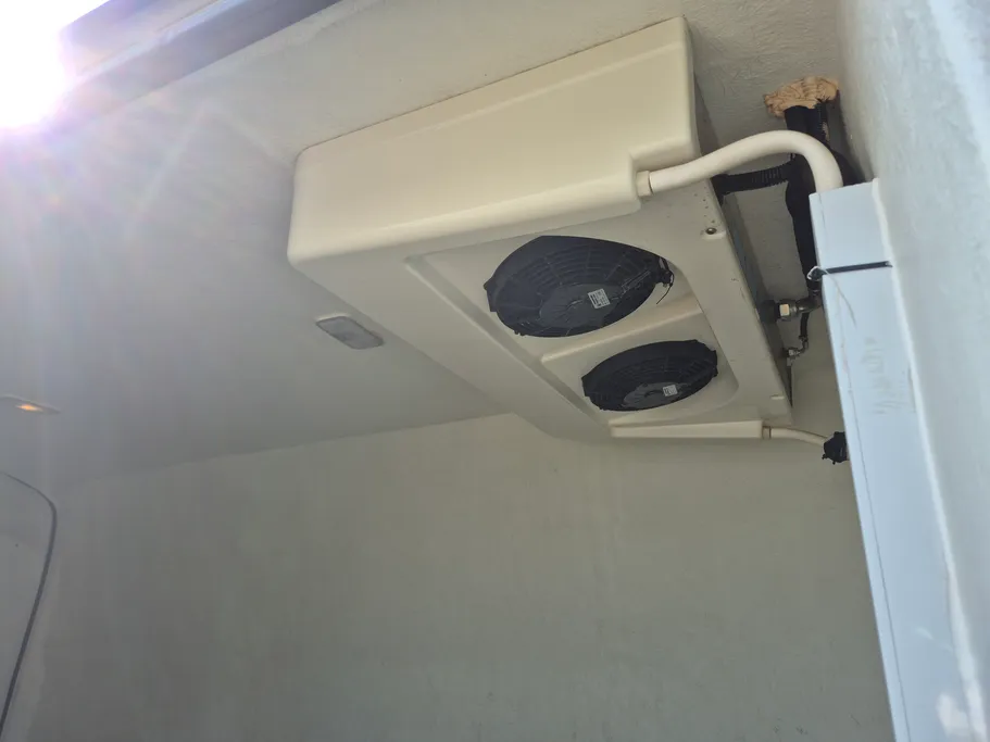 تويوتا هايس ثلاجة  2021 