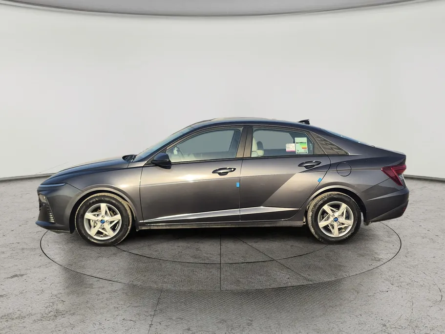 2024 Hyundai Accent Smart 