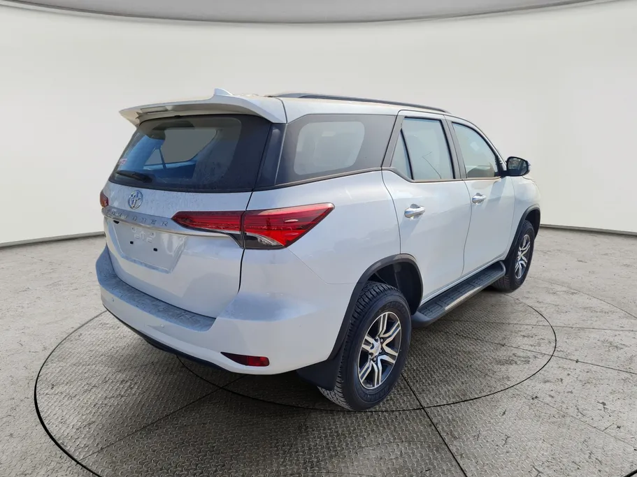 تويوتا فورتشنر GX2 4x4 2026 