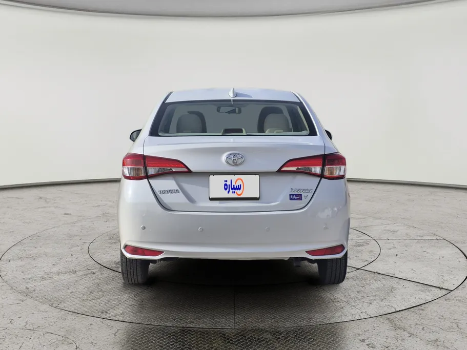 تويوتا يارس Y 2022 