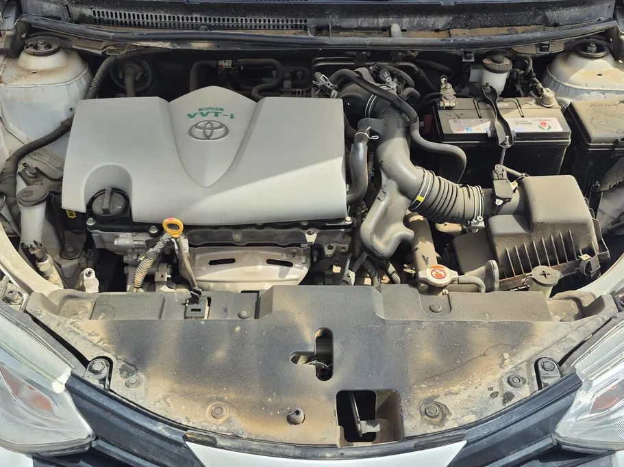 2022 Toyota Yaris  Y 