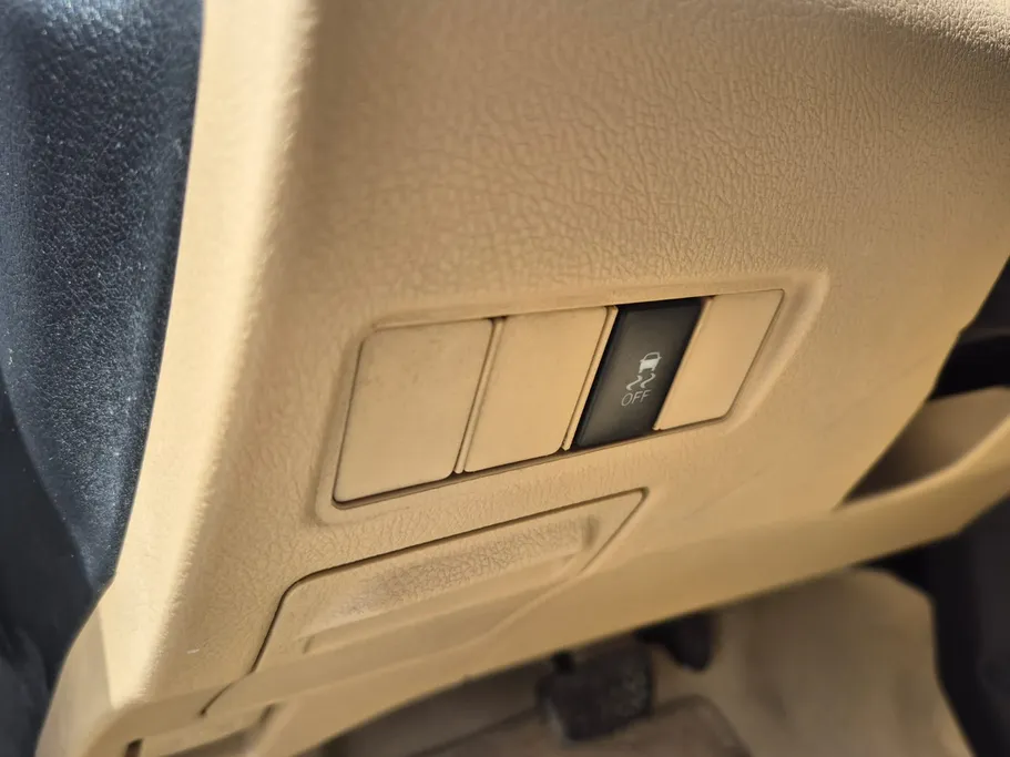 2022 Toyota Yaris  Y 