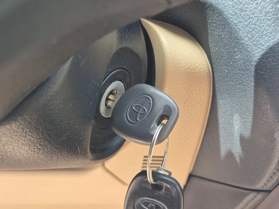 2022 Toyota Yaris  Y 