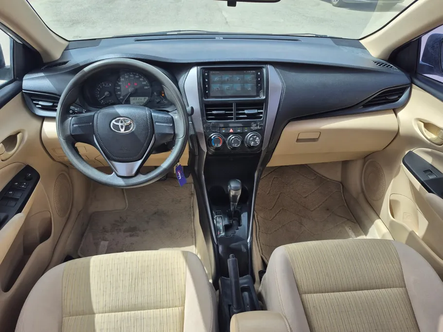 2022 Toyota Yaris  Y 