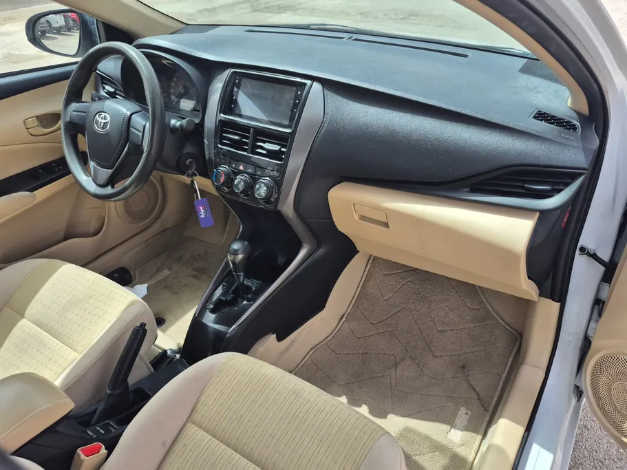 2022 Toyota Yaris  Y 