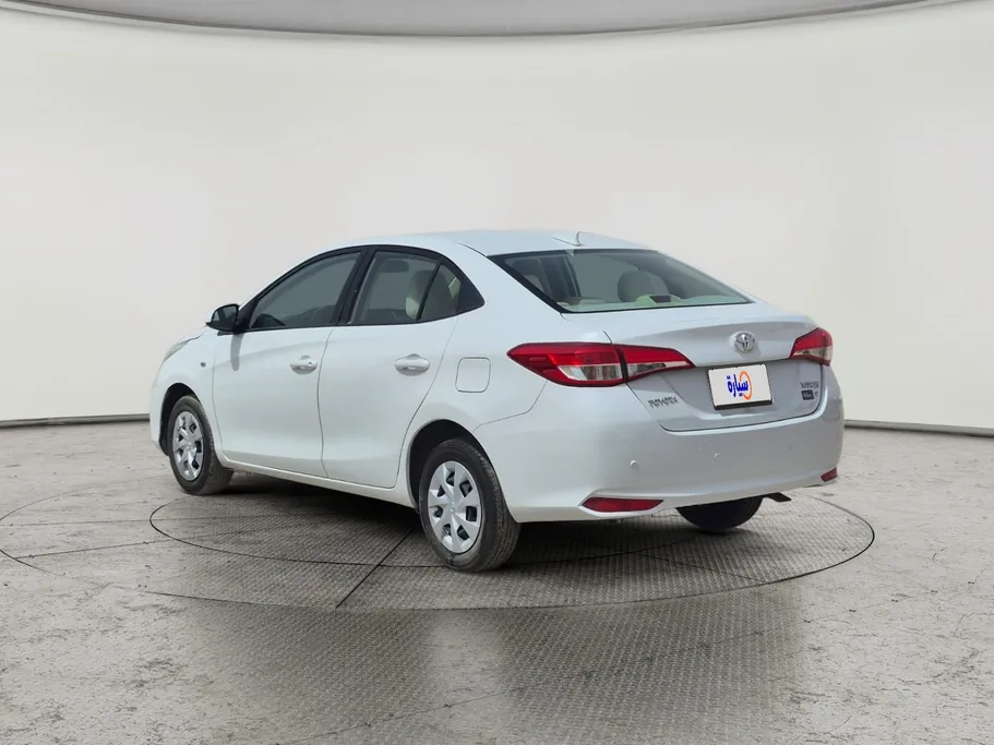 2022 Toyota Yaris  Y 